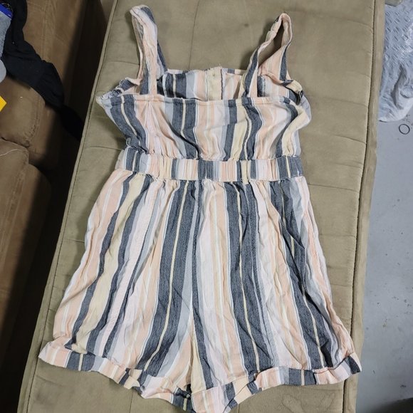 American Eagle Romper - Picture 2 of 3